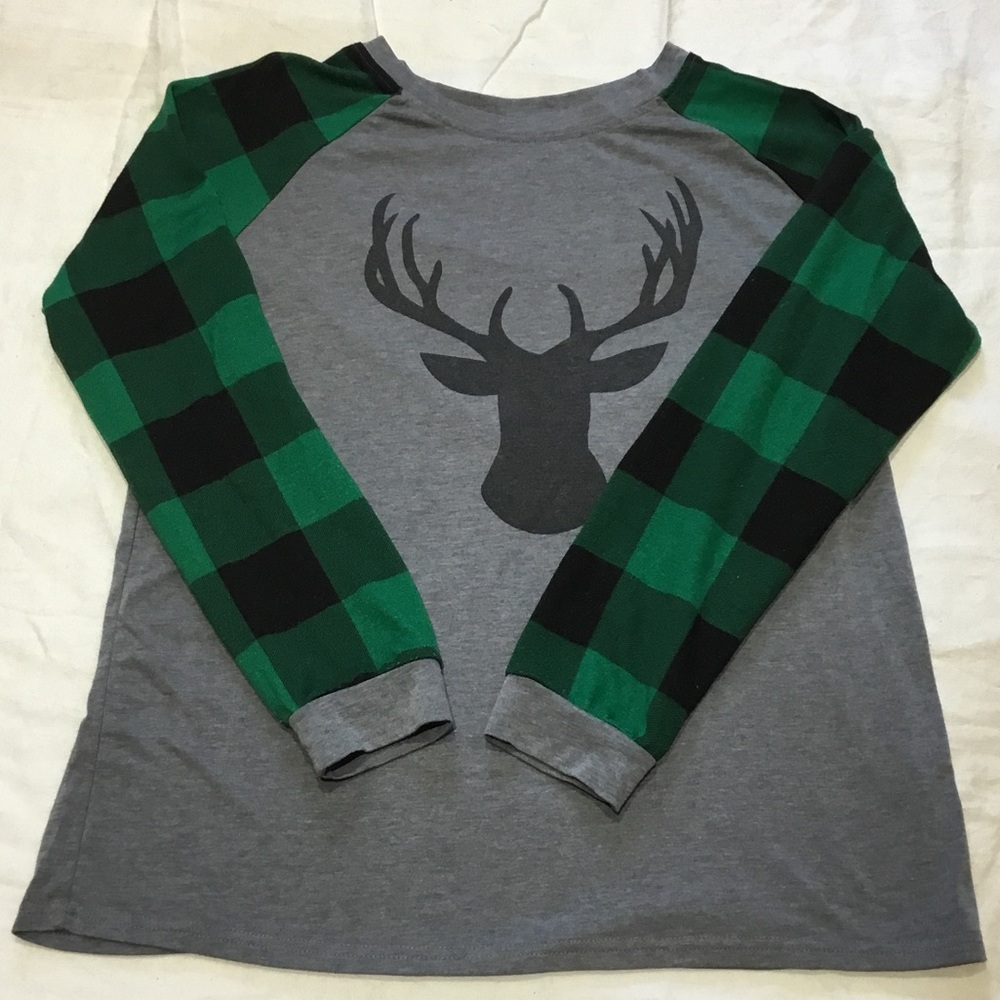 Kids Gray Long-Sleeve Tee with Green Plaid Sleeves and Deer Silhouette